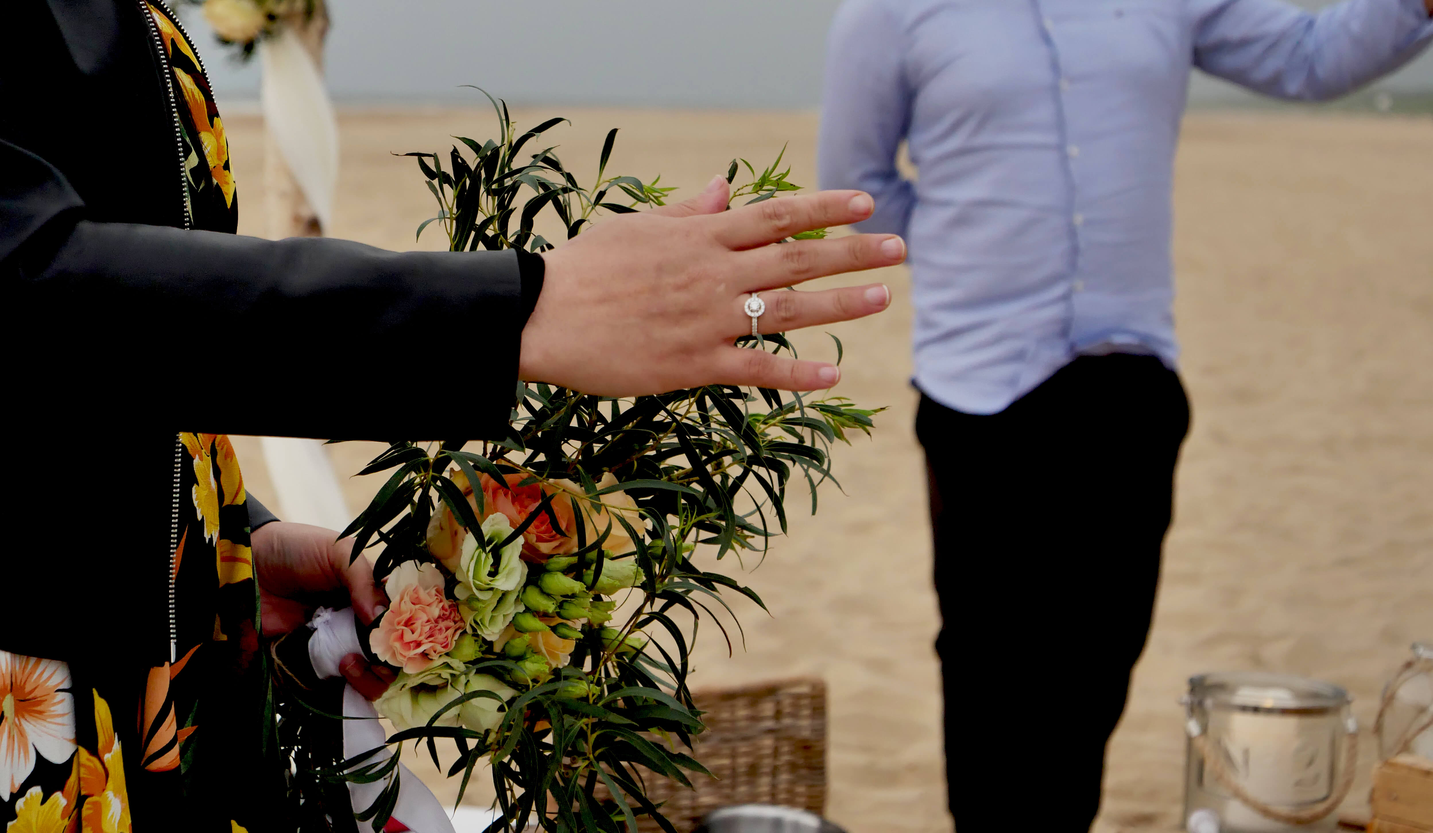 Huwelijksaanzoek op het strand